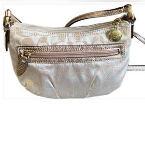 Coach purse.